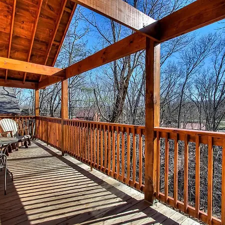 Villa Prime Location & Loaded For Family Fun
